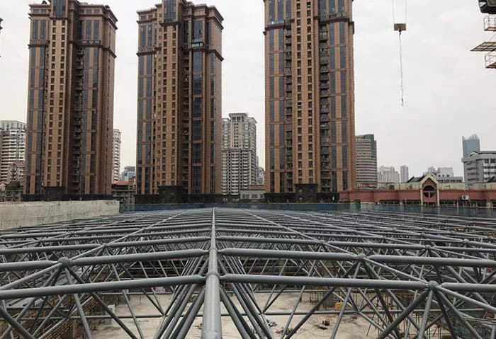 金昌螺栓球网架结构