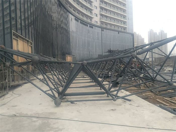 金昌万豪酒店雨棚网架